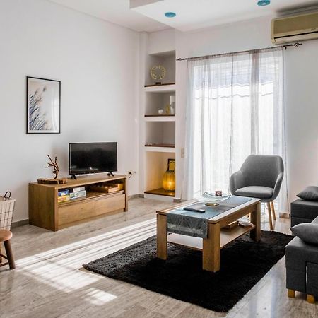 The Home Sweet Home - Family Friendly 2 Floor Apartment Каламата Екстериор снимка