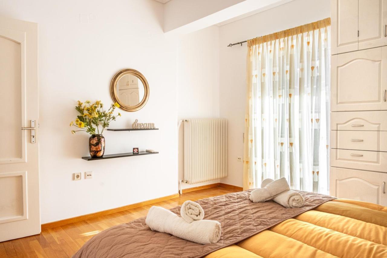The Home Sweet Home - Family Friendly 2 Floor Apartment Каламата Екстериор снимка