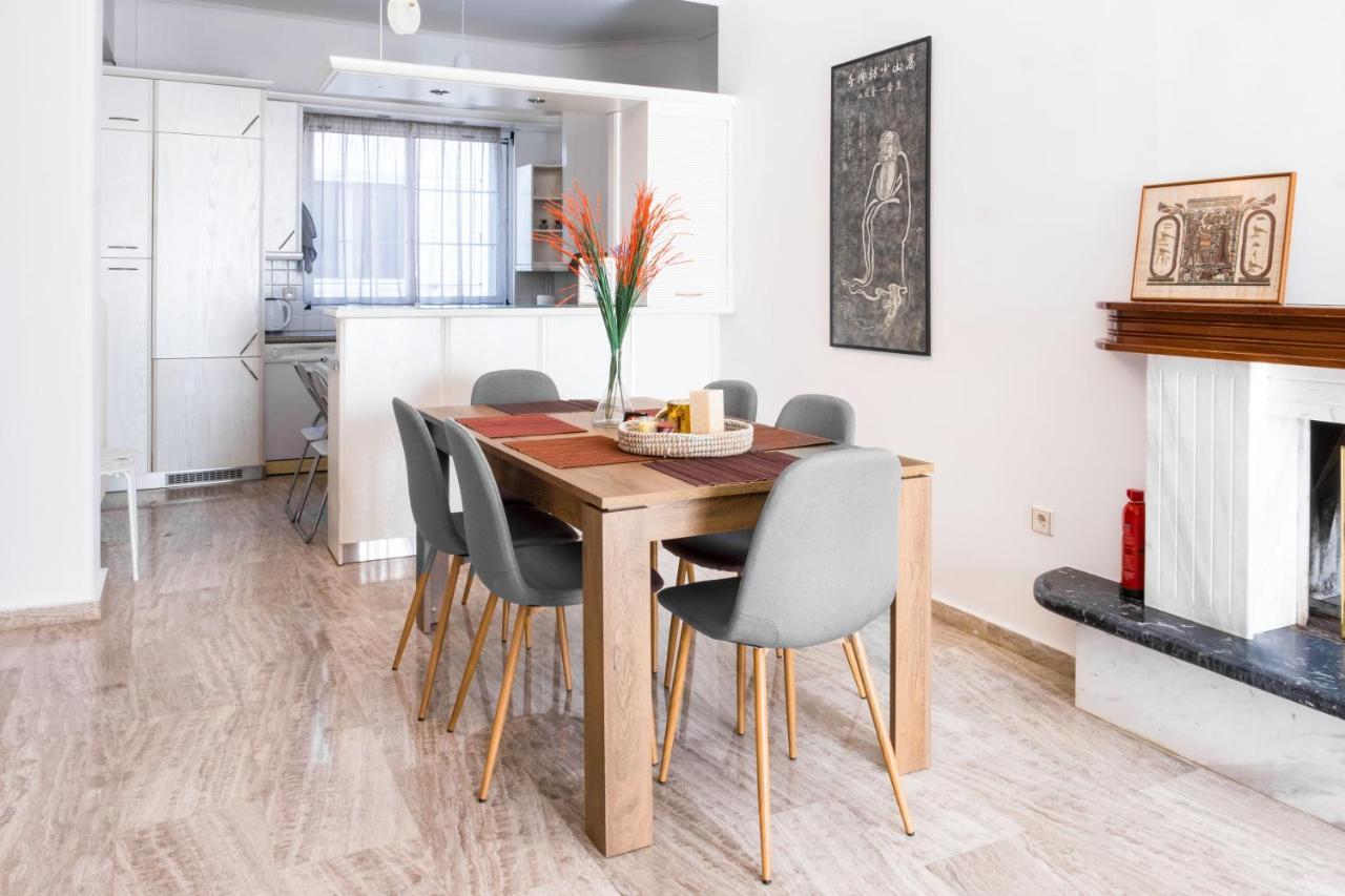 The Home Sweet Home - Family Friendly 2 Floor Apartment Каламата Екстериор снимка